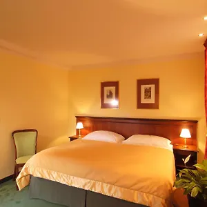 Ea Jeleni Dvur Castle Hotel Praha